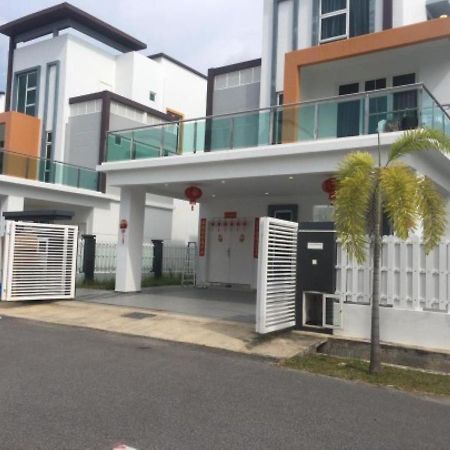 My Home Kayangan Villa Malacca C10 エクステリア 写真